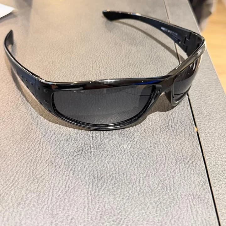 Óculos Café com Cafetão preto de frente